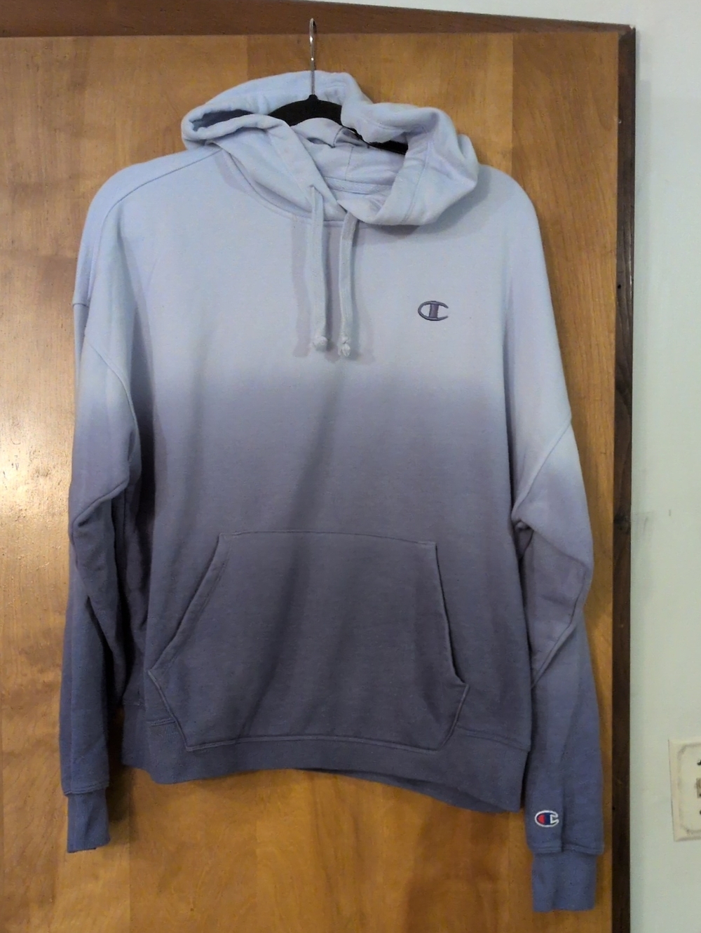 Champion Women's Gradient Light-to-Dark Blue Pullover Hoodie